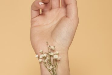 Can Acupuncture Help Ease Debilitating and Persistent Chronic Pain? | Clinical Insights from UIC and TCM